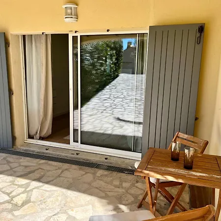 Quiet Apartman *