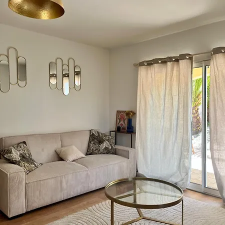 Quiet Apartman *